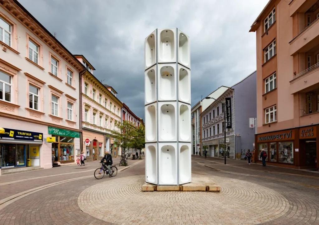 Benedikt Tolar | AJ VANA BÍ… | Art in the City 2020