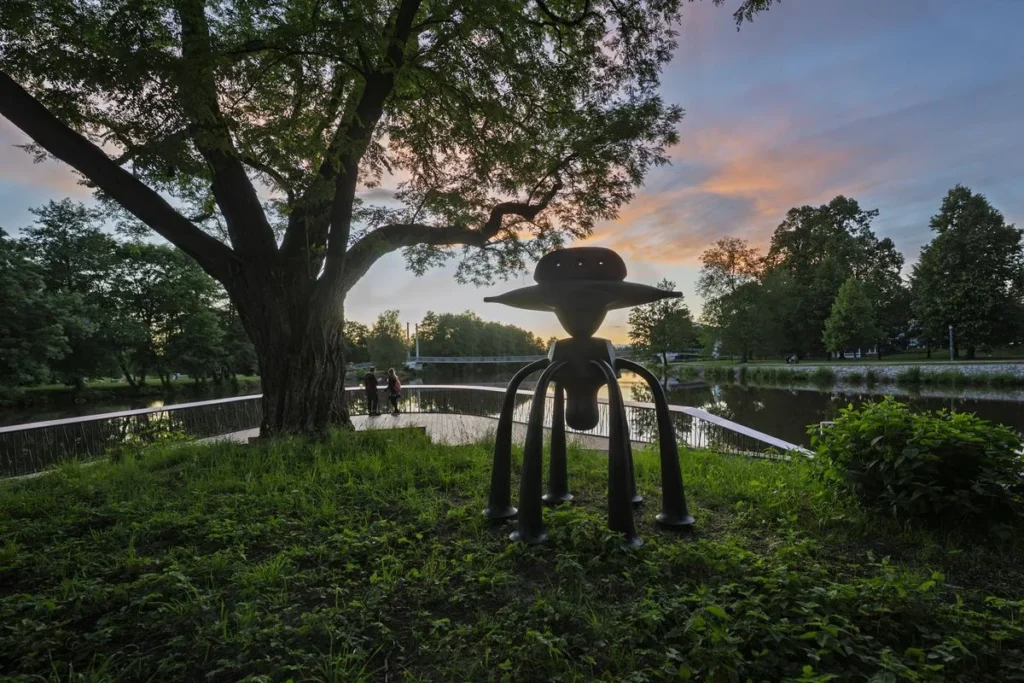 Jaroslav Róna | Robot Marvin | Art in the City 2026