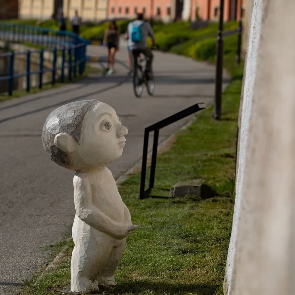 Martina Klouzová – Niubó | Is the End Near? Part 4. | Art in the City 2018