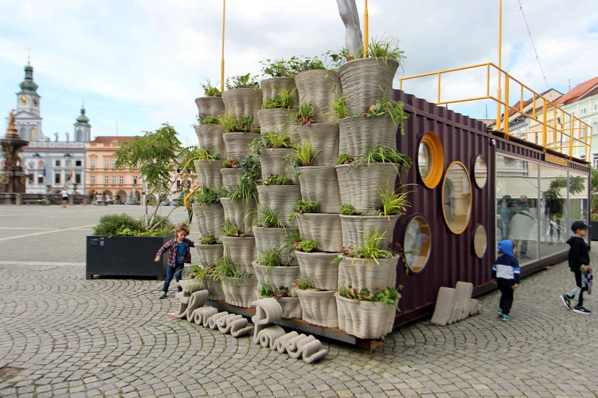 Michal Trpák | Aquarium – Mobile Gallery | Art in the City 2023