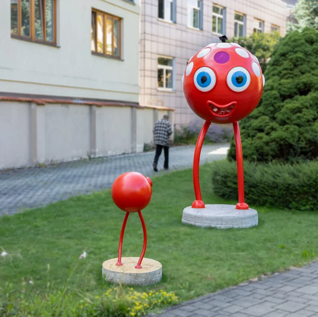 Michal Trpák | Rounded Guys | Art in the City 2024